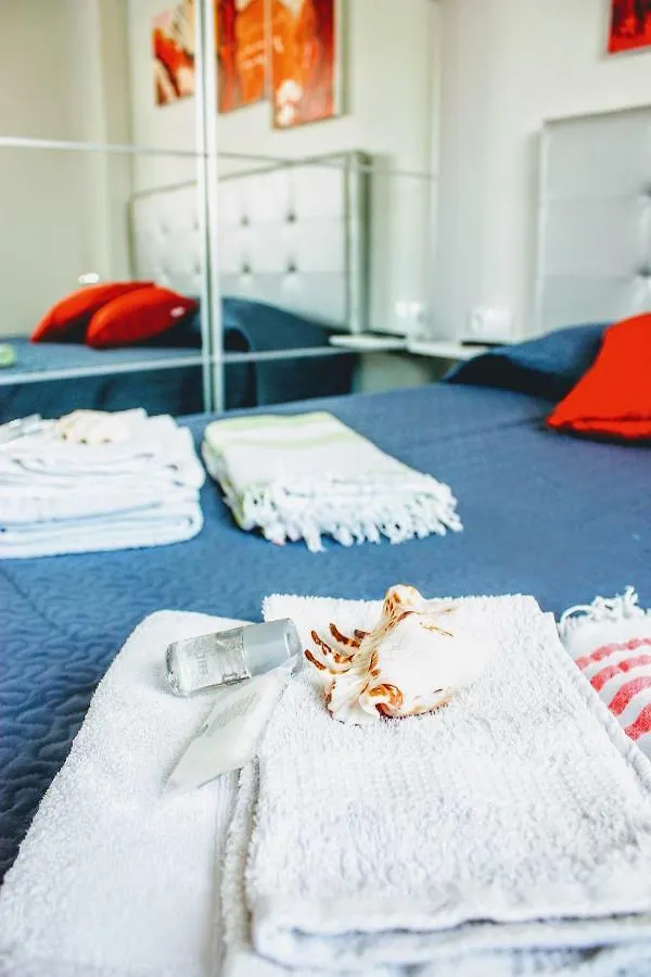 Apartamento El Dorado, Wi-Fi Y Aparcamiento Gratuito Playa de las Americas  Apartment Playa de las Americas (Tenerife)